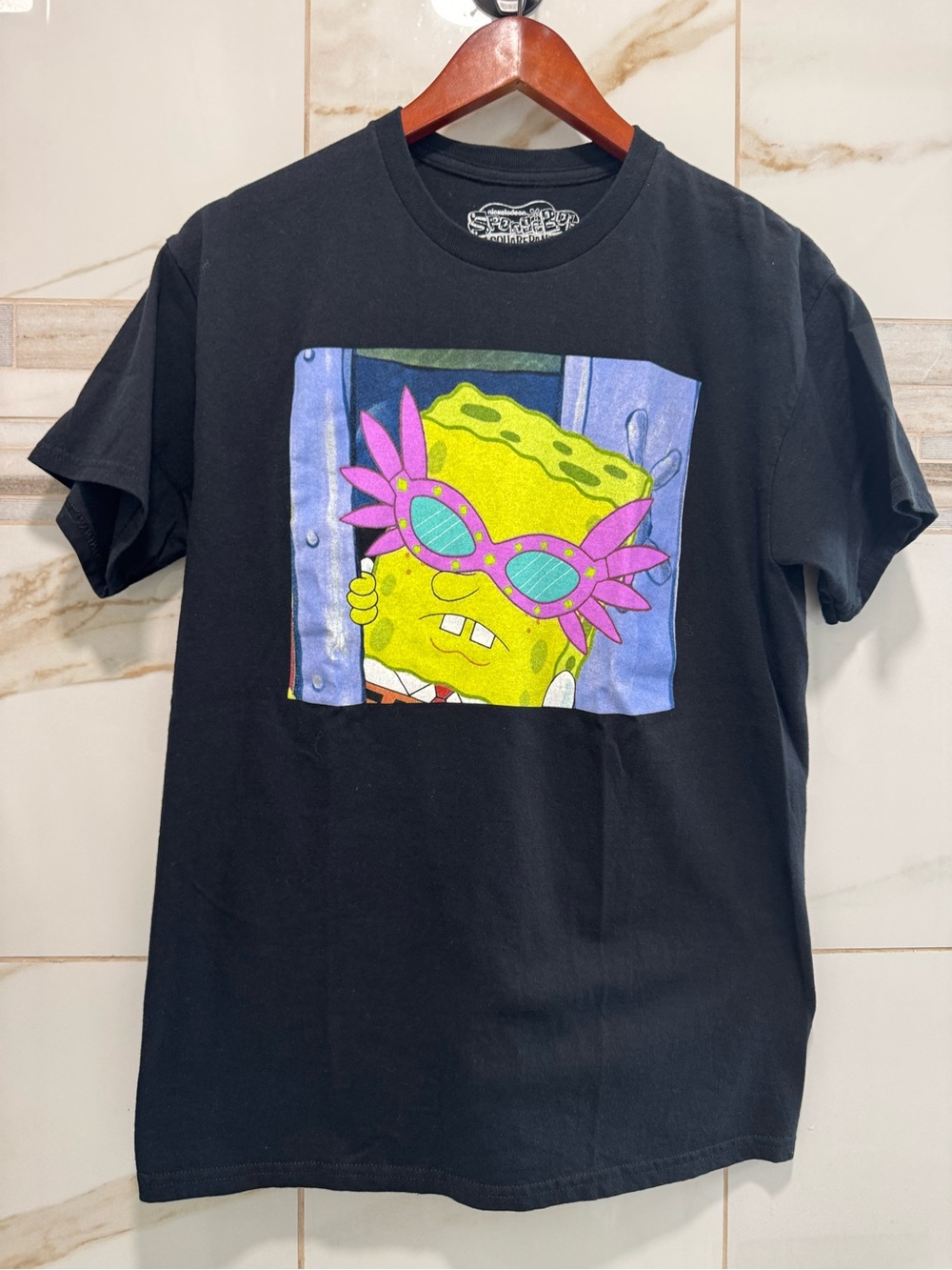 Nickelodeon Black SpongeBob Graphic Tee with Pink Sunglasses Y2K - Picture 4 of 7